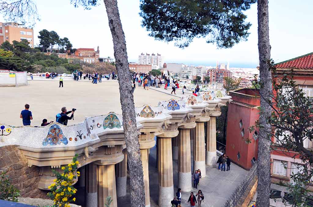 foto parc guell: cosa vedere a barcellona