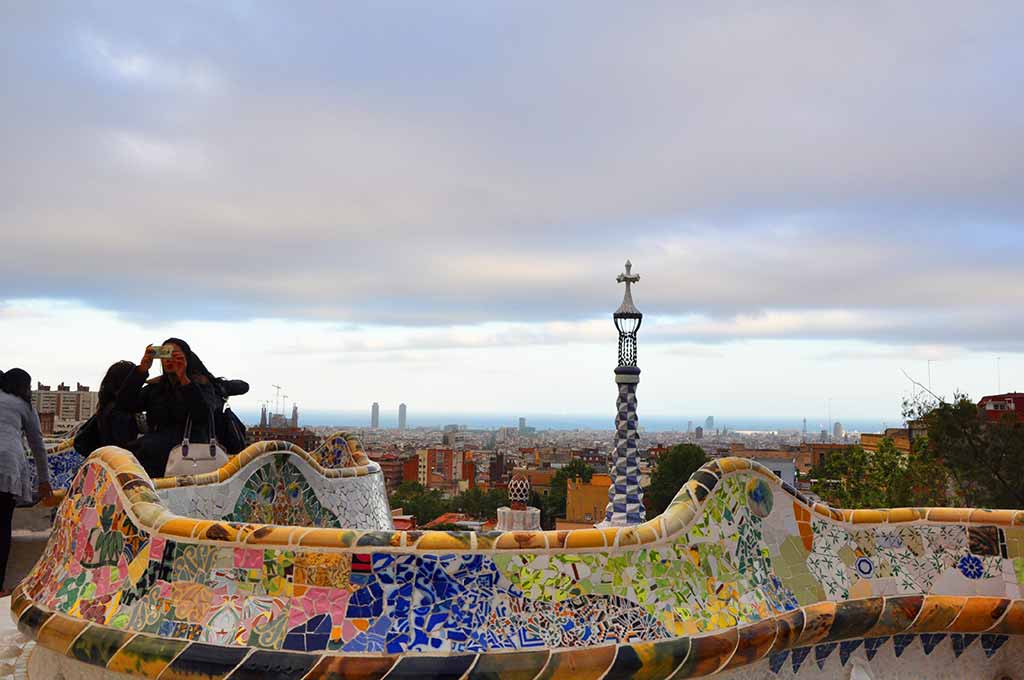 foto parc guell: cosa vedere a barcellona